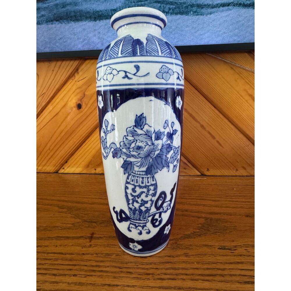 Blue White Porcelain Bud Vase Asian Floral Chinoiserie Decor 8 Inch - Picture 3 of 8